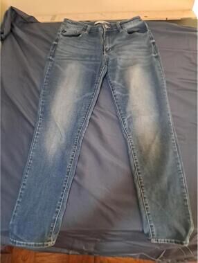 Womens Kancan Jeans Size 11/29 Mid Rise Straight Cut Denim
